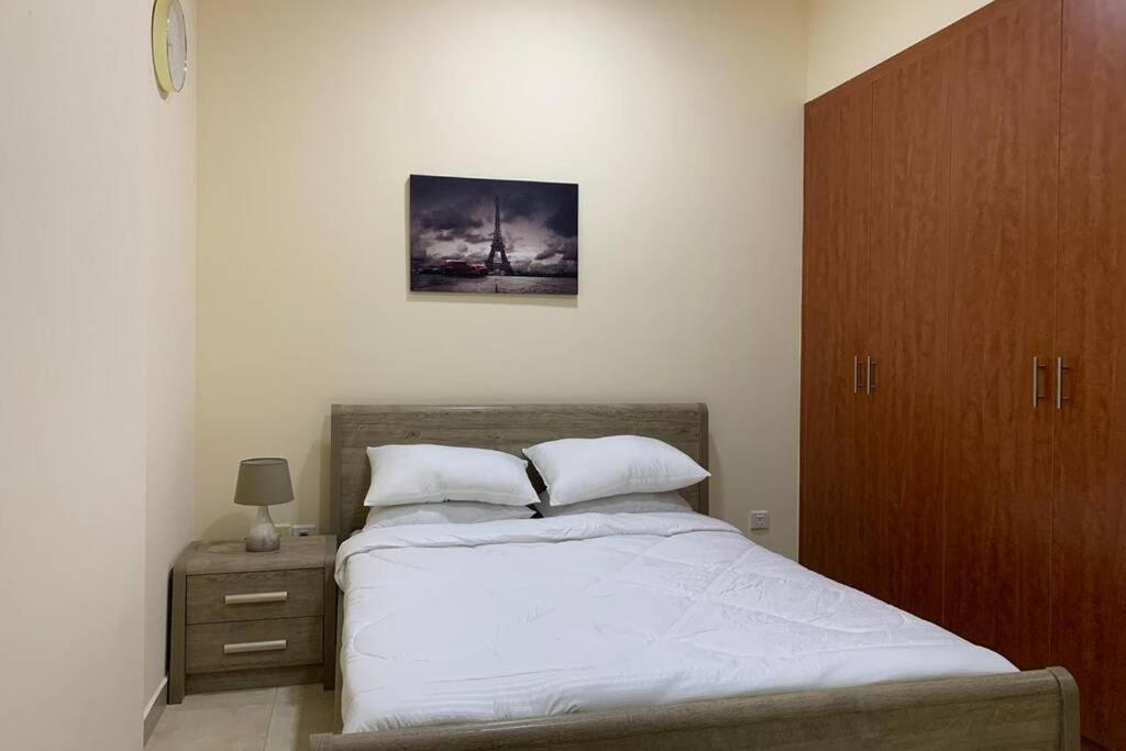 Cozy 2Bhk Near To Dmcc Metro Station -505 Lägenhet Dubai Exteriör bild