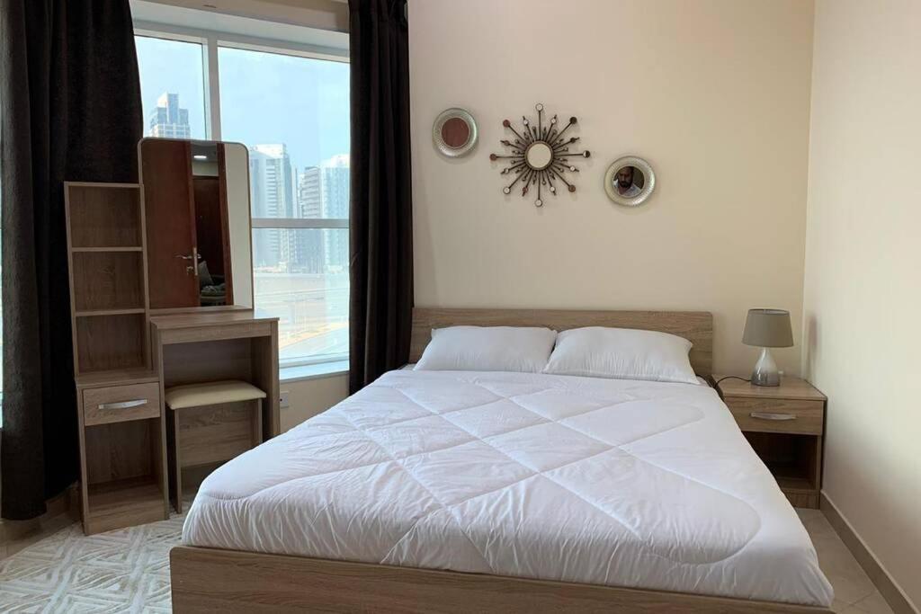 Cozy 2Bhk Near To Dmcc Metro Station -505 Lägenhet Dubai Exteriör bild